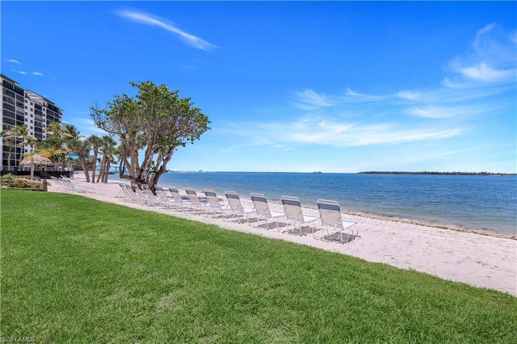Fort Myers, FL 33908,17080 Harbour Point DR #12B
