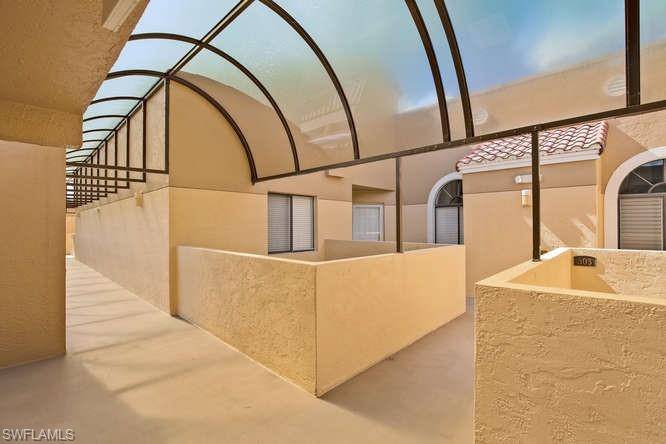 Naples, FL 34108,592 Beachwalk CIR #N-304