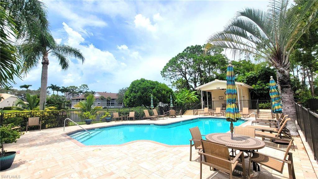 Naples, FL 34110,622 Wiggins Bay DR #C-22