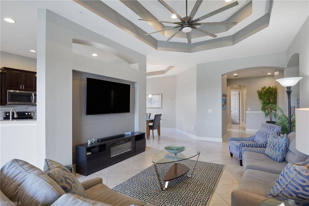Fort Myers, FL 33913,10230 Glastonbury CIR #202