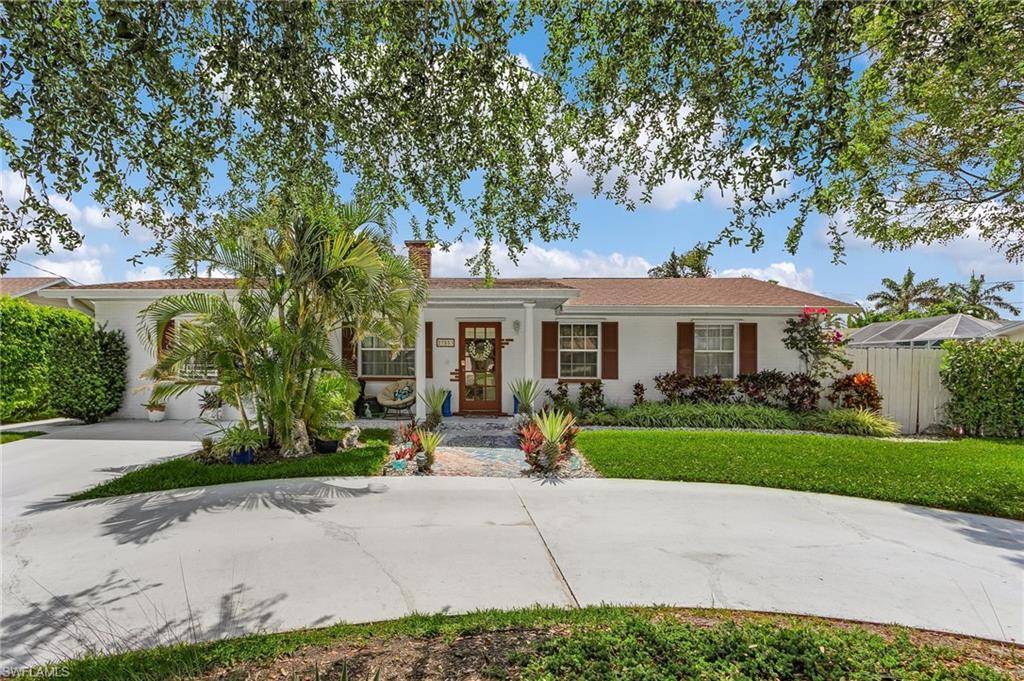 Bonita Springs, FL 34135,27553 Playa Del Rey LN