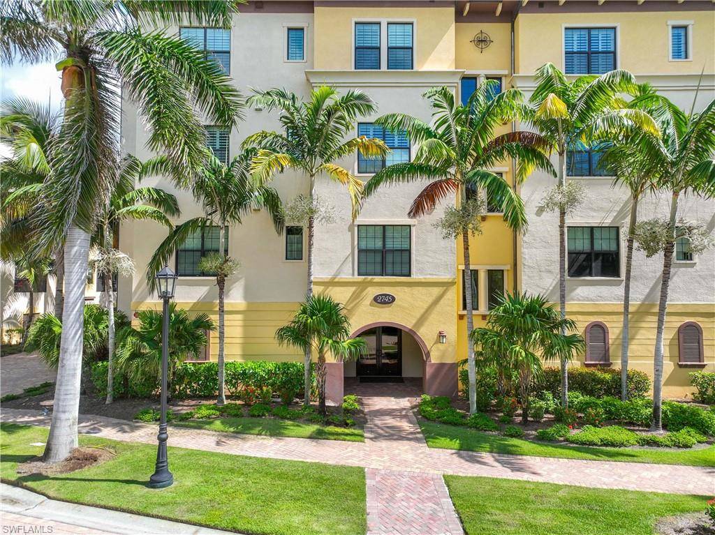 Naples, FL 34109,2745 Tiburon BLVD E #102