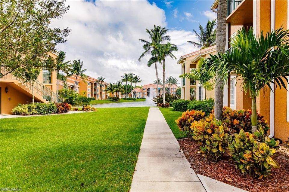 Naples, FL 34104,1195 Wildwood Lakes BLVD #6