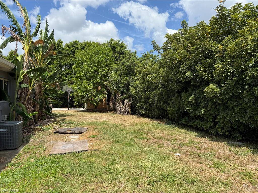 Lehigh Acres, FL 33973,724 Harold AVE S