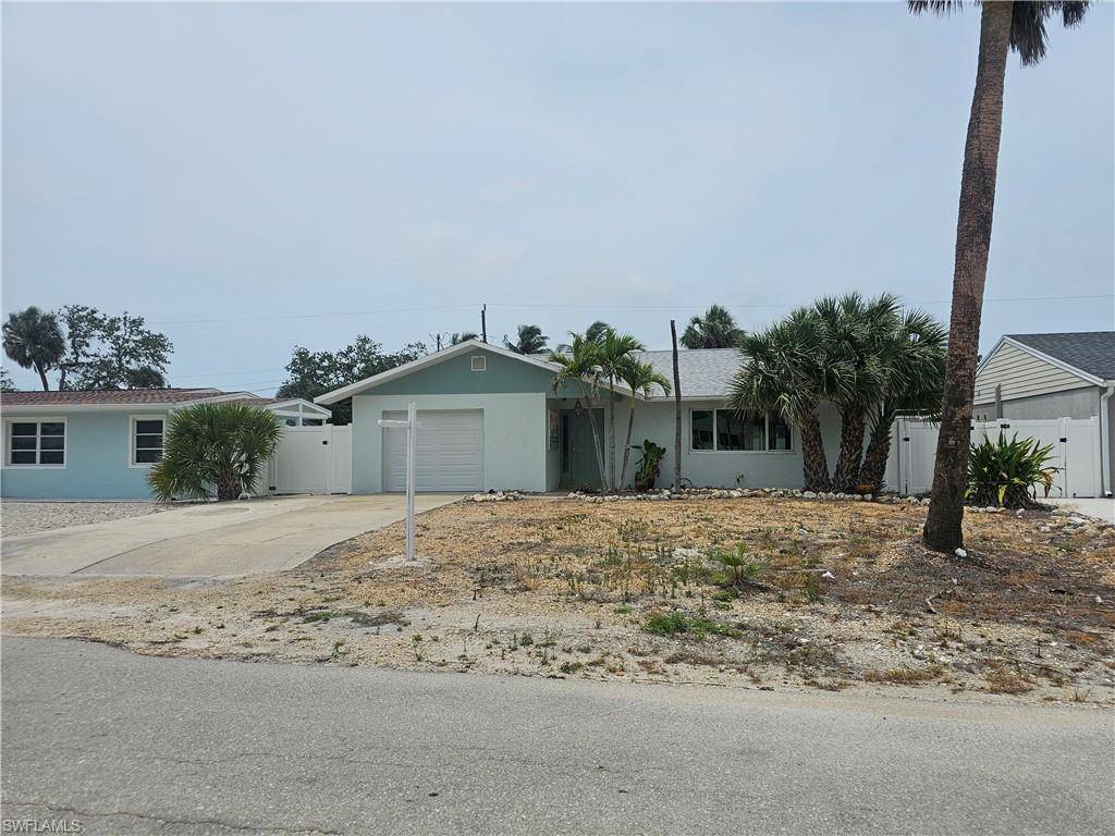 Fort Myers Beach, FL 33931,193 Hibiscus DR