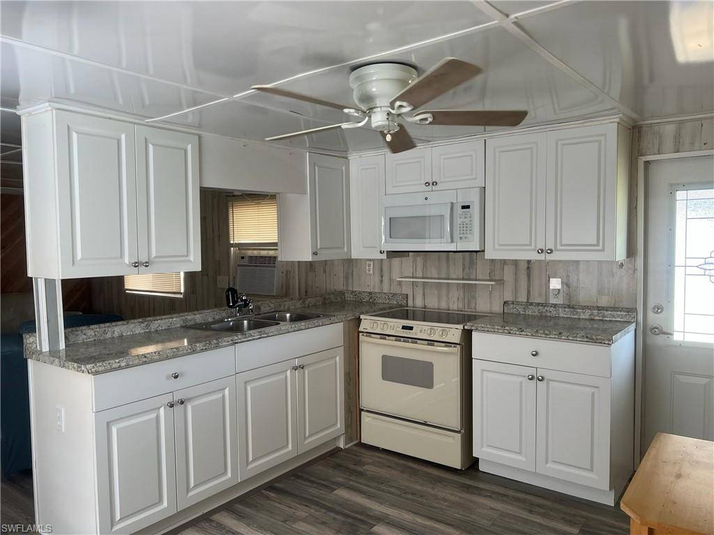 Punta Gorda, FL 33950,27860 Leatherwood CIR