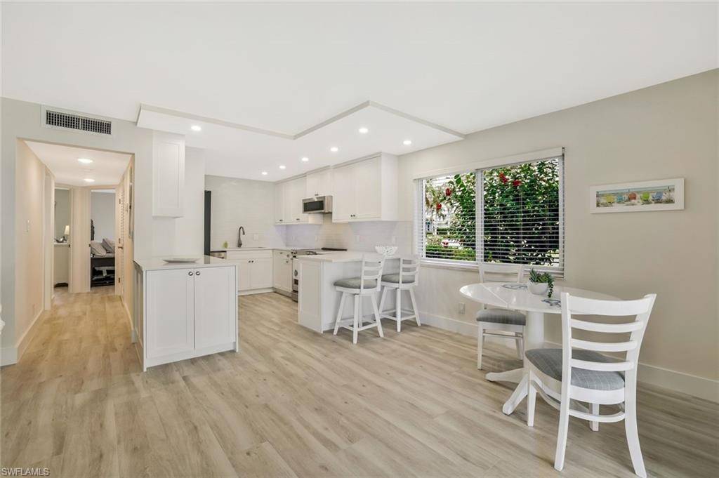 Naples, FL 34103,354 Harbour DR #354