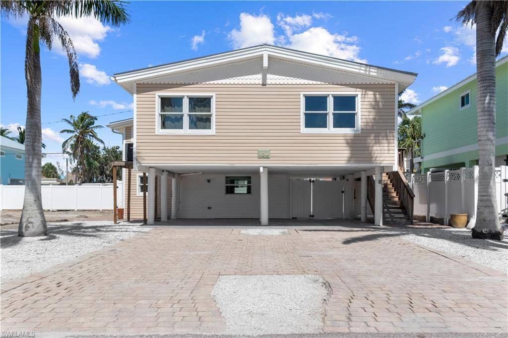 Fort Myers Beach, FL 33931,150 Pearl ST