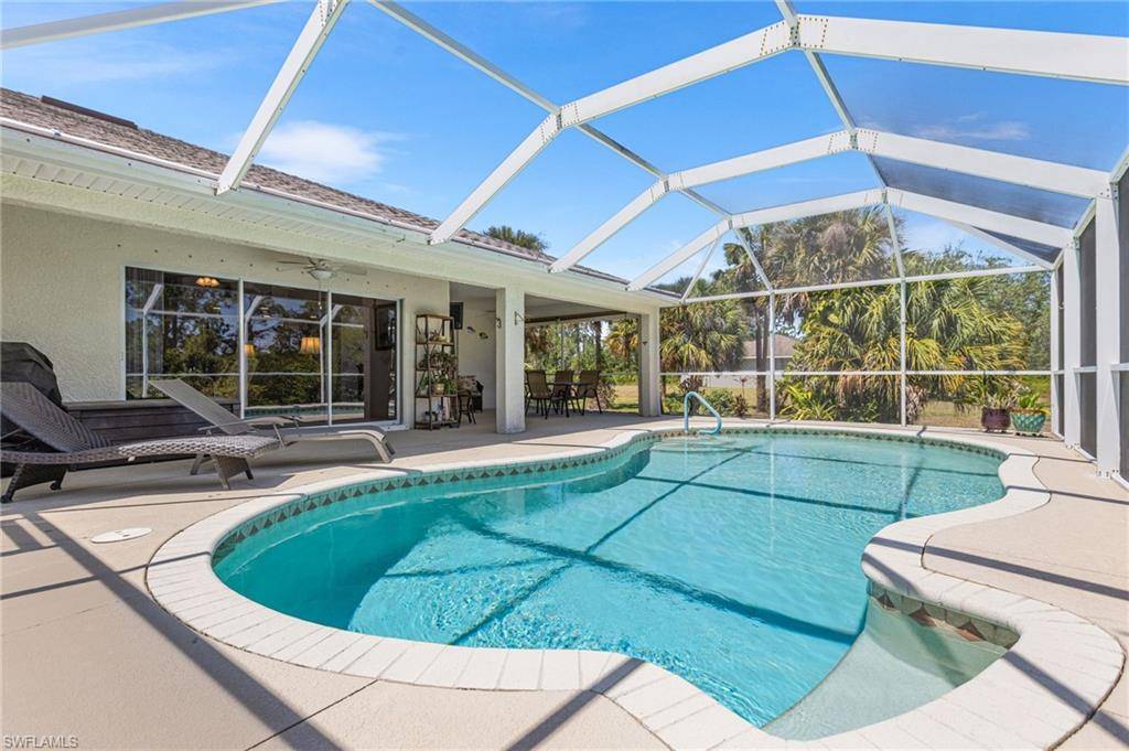 Lehigh Acres, FL 33974,1061 Lilac ST E