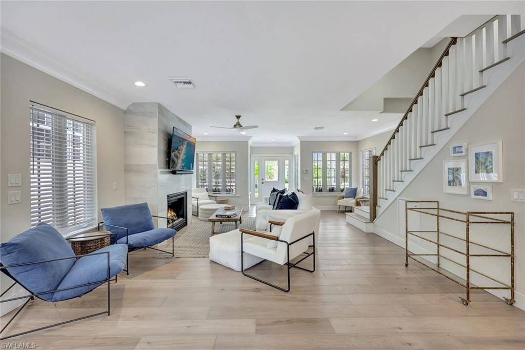 Naples, FL 34102,1500 Pelican AVE
