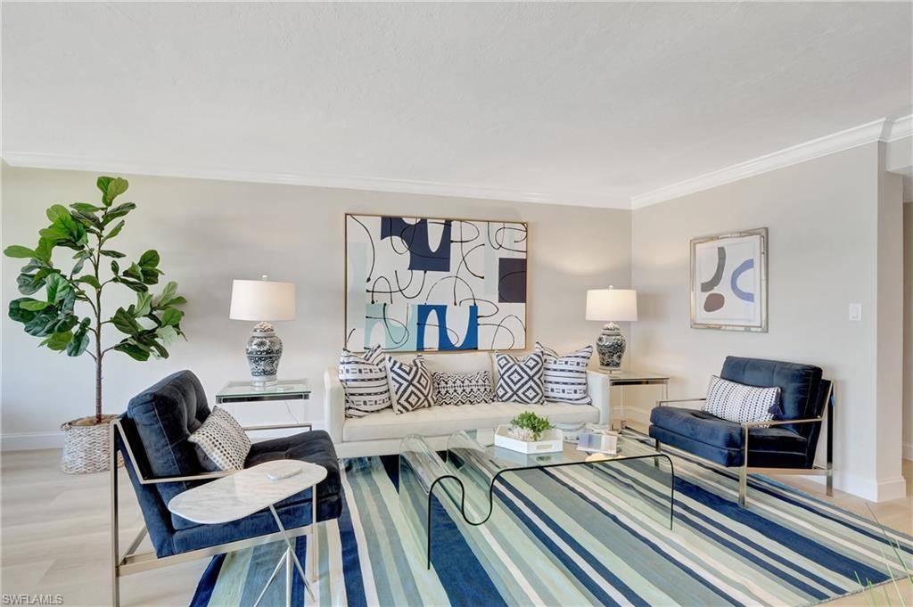 Naples, FL 34103,2357 Gulf Shore BLVD N #107