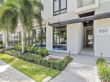Naples, FL 34102,850 Central AVE #202