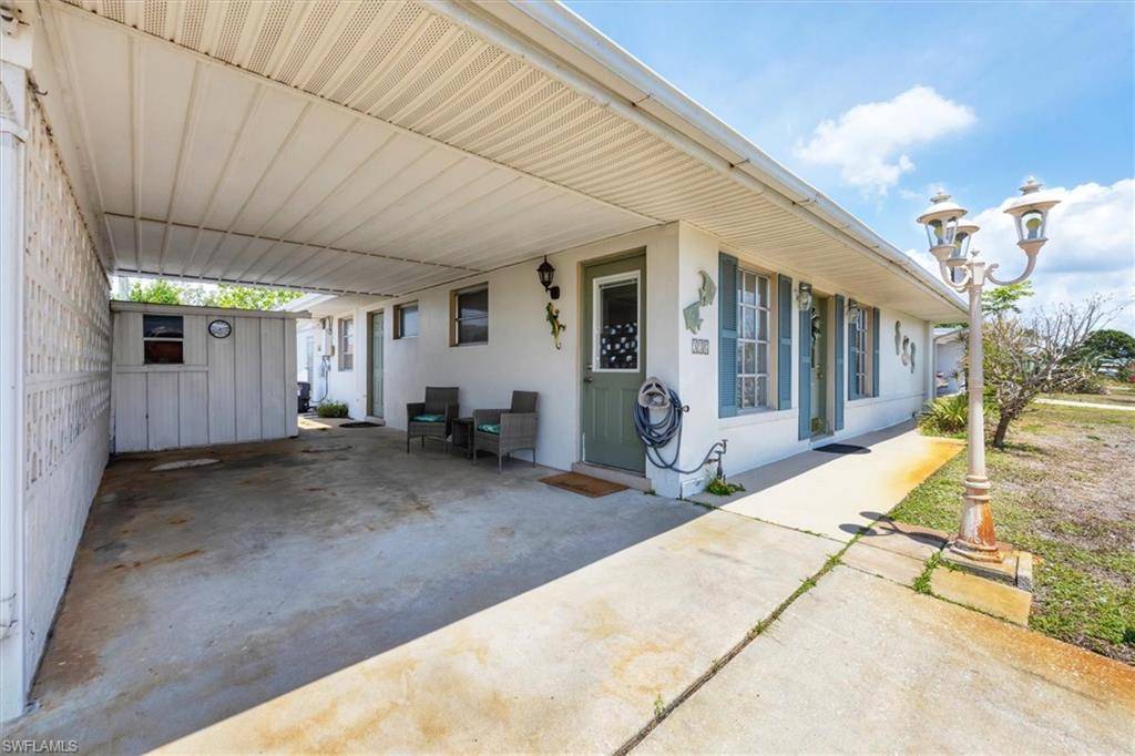Port Charlotte, FL 33952,330 Lasayette DR NE