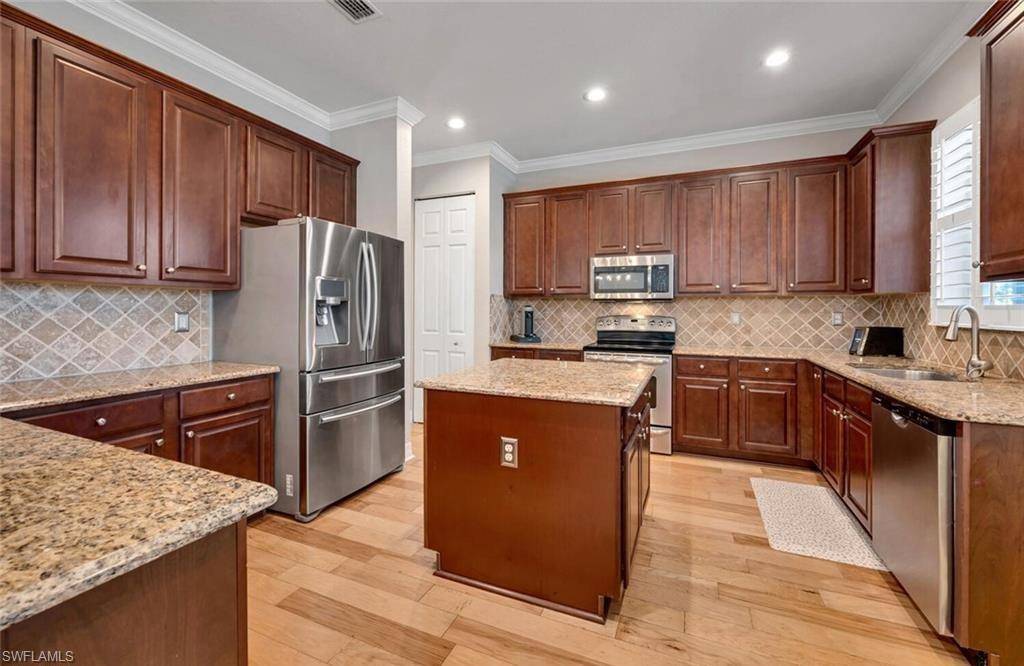 Naples, FL 34105,6863 Del Mar TER