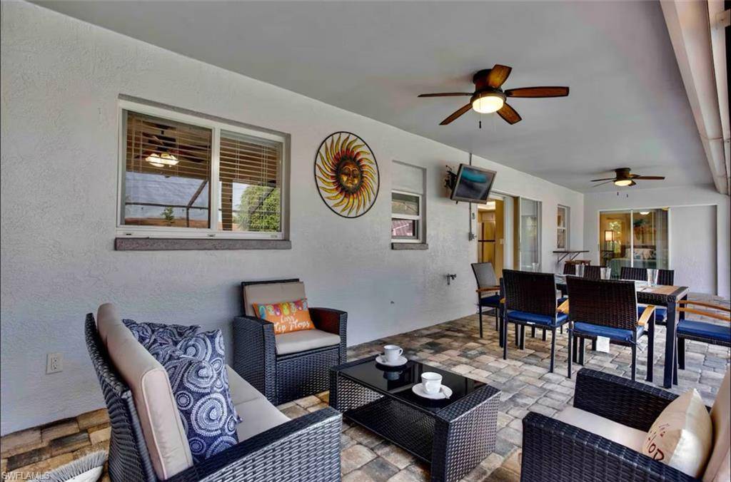 Cape Coral, FL 33990,907 SE 16th TER