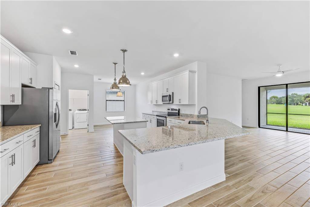 Naples, FL 34120,1817 Lema CT