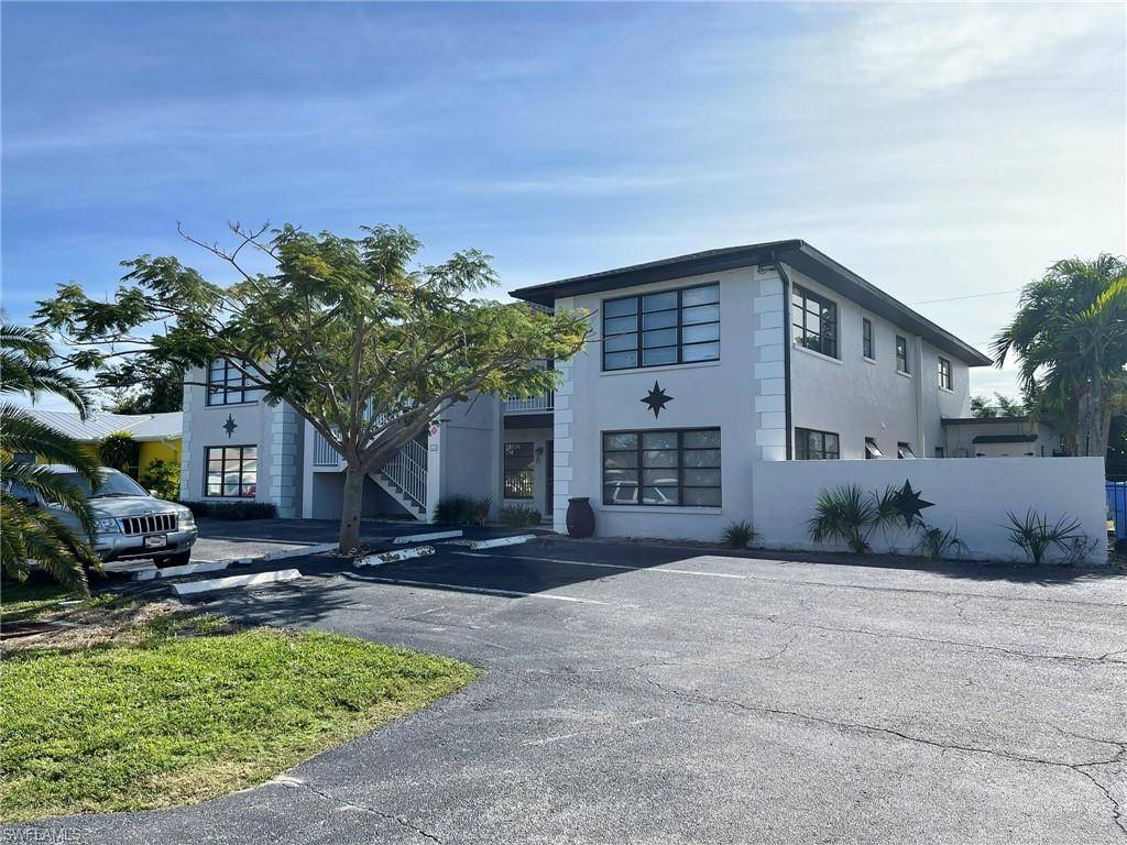 Cape Coral, FL 33904,608 SE 46th LN #1
