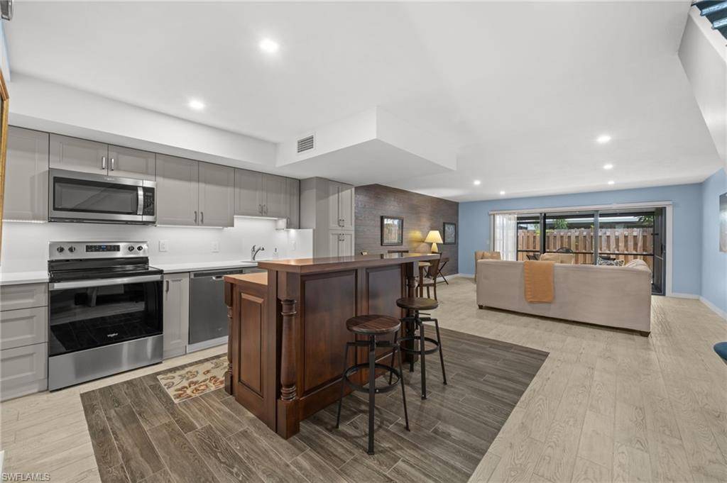 Naples, FL 34108,833 Meadowland DR #13-5