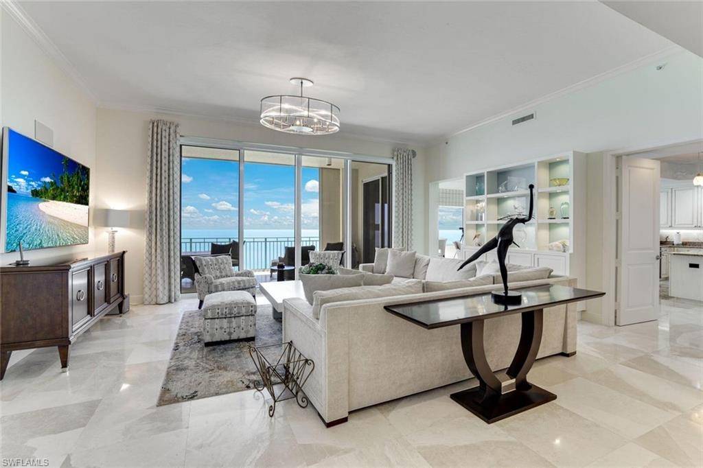 Marco Island, FL 34145,970 Cape Marco DR #2105
