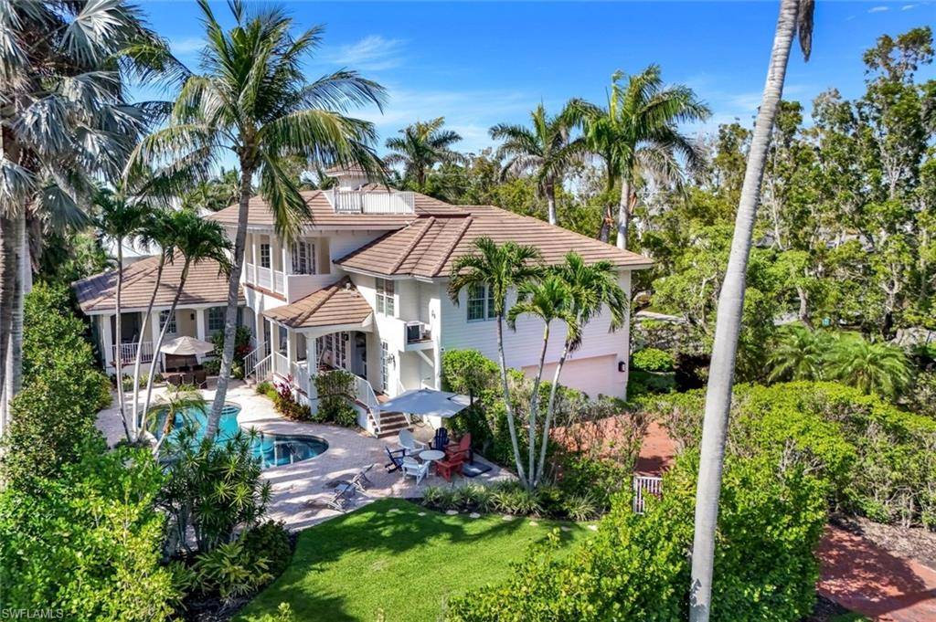 Naples, FL 34102,1550 Gordon DR