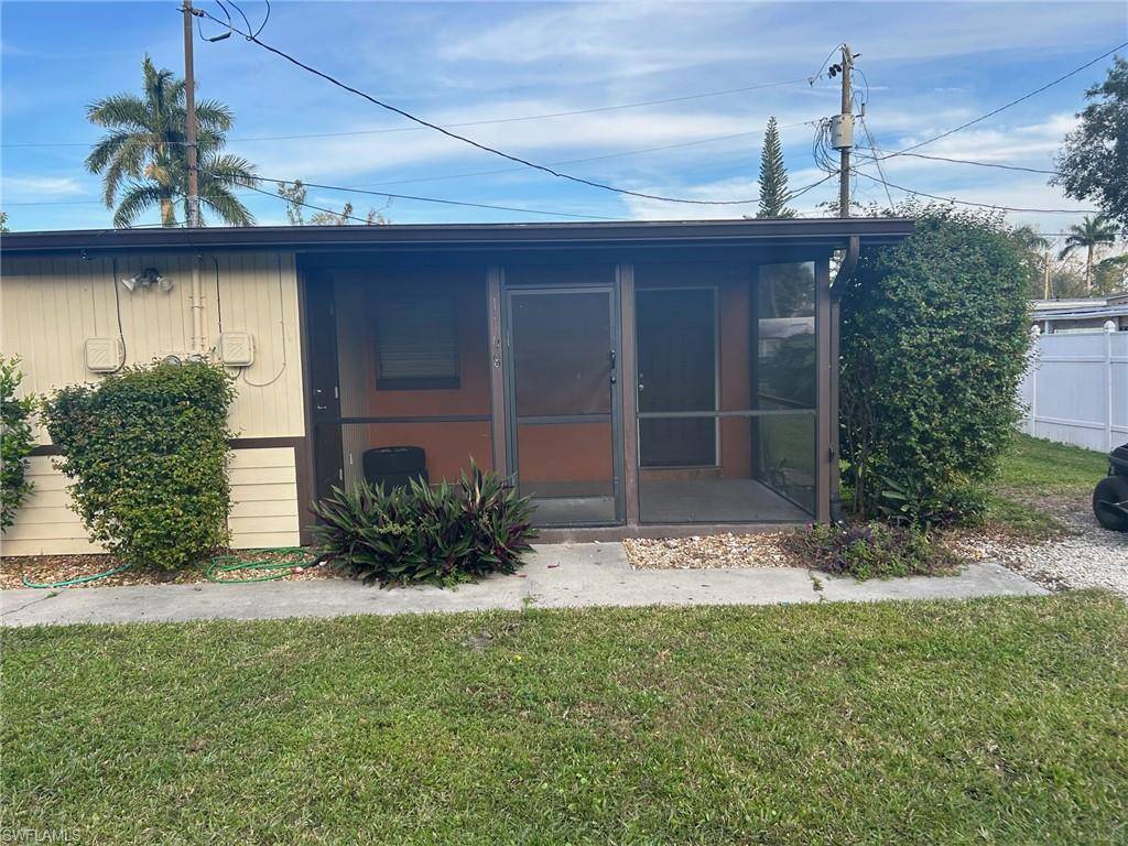 North Fort Myers, FL 33903,1108/1110 8th WAY
