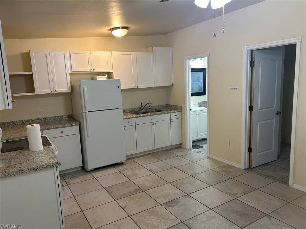 North Fort Myers, FL 33903,1108/1110 8th WAY
