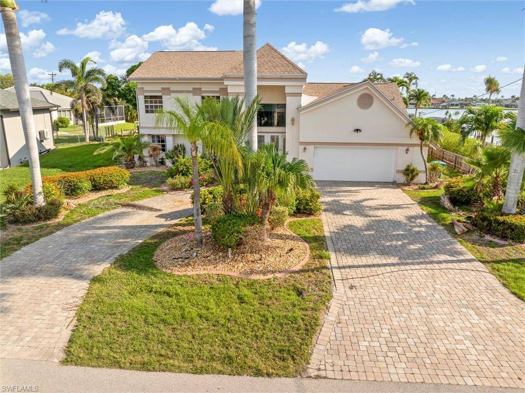 Cape Coral, FL 33914,719 SW 51st TER