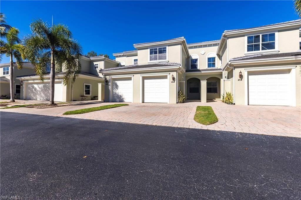 Naples, FL 34105,1455 Mariposa CIR #202
