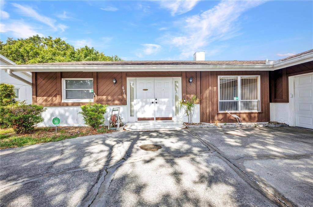 Sarasota, FL 34243,6916 Rex LN