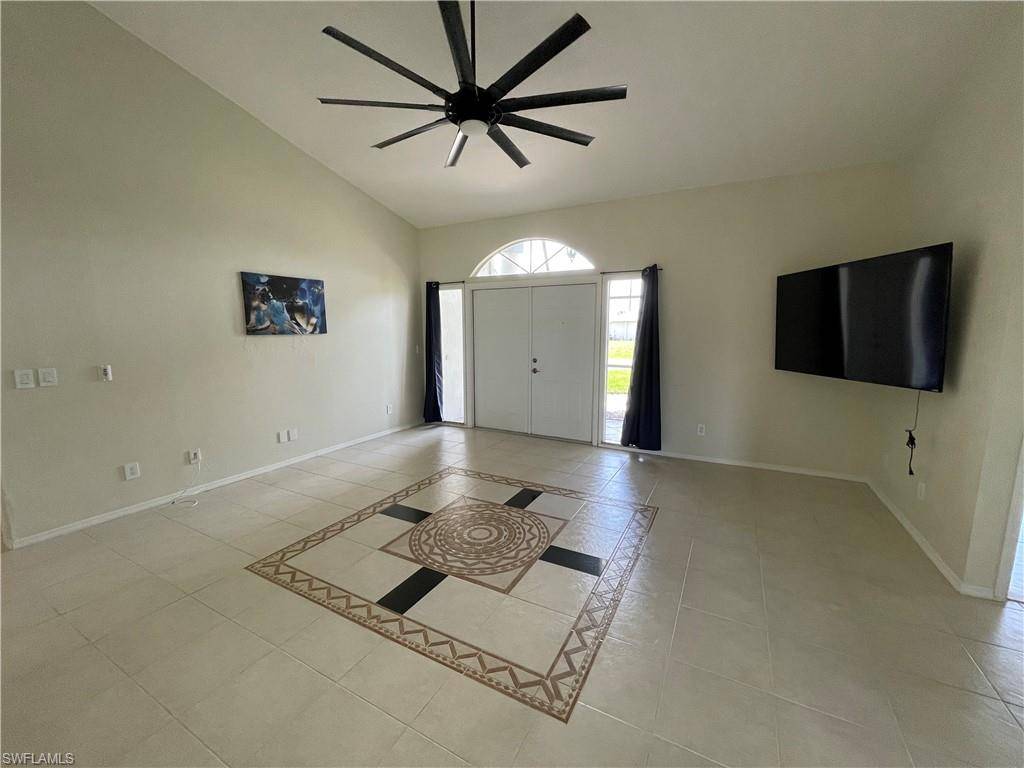 Fort Myers, FL 33967,8293 Tahiti RD