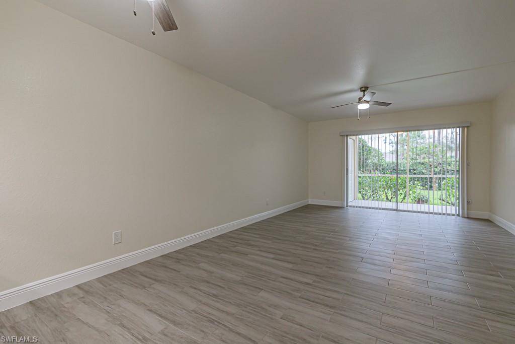 Naples, FL 34112,2566 Kings Lake BLVD #104