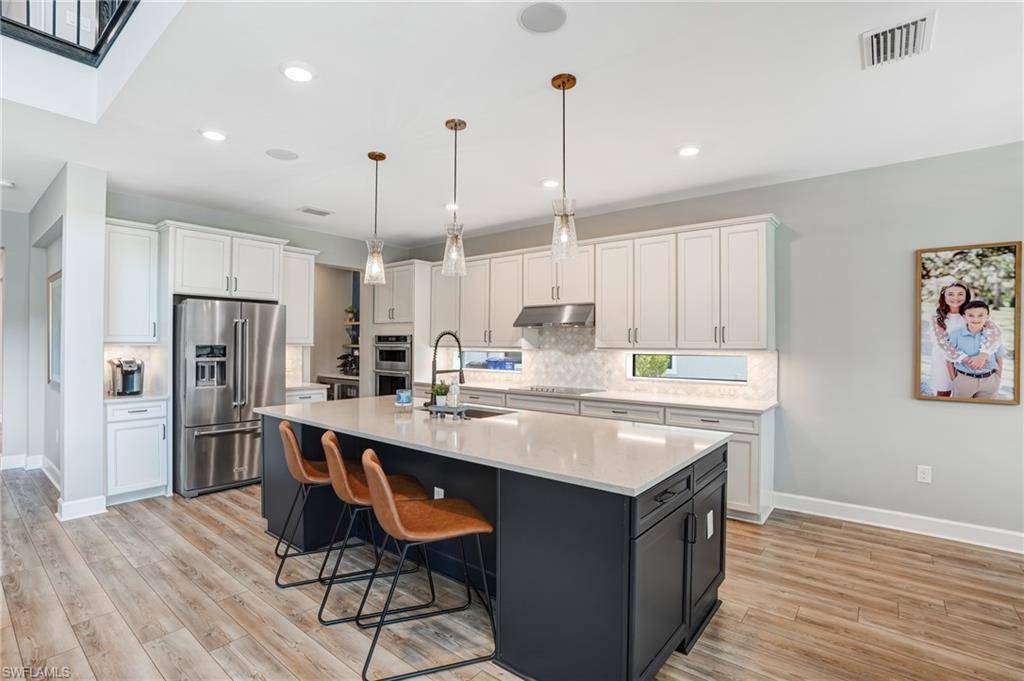 Estero, FL 33928,17561 Kinzie LN
