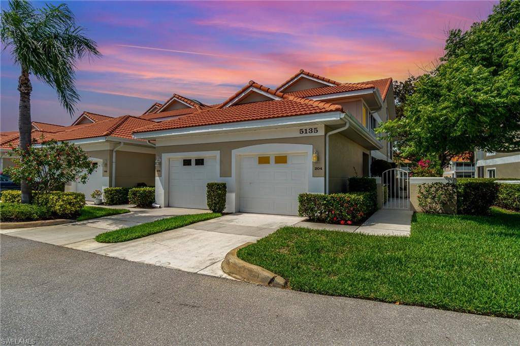Naples, FL 34110,5135 Cobble Creek CT #204