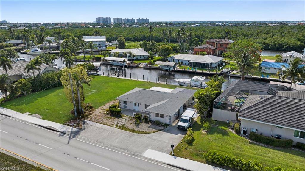 Fort Myers, FL 33919,14260 McGregor BLVD