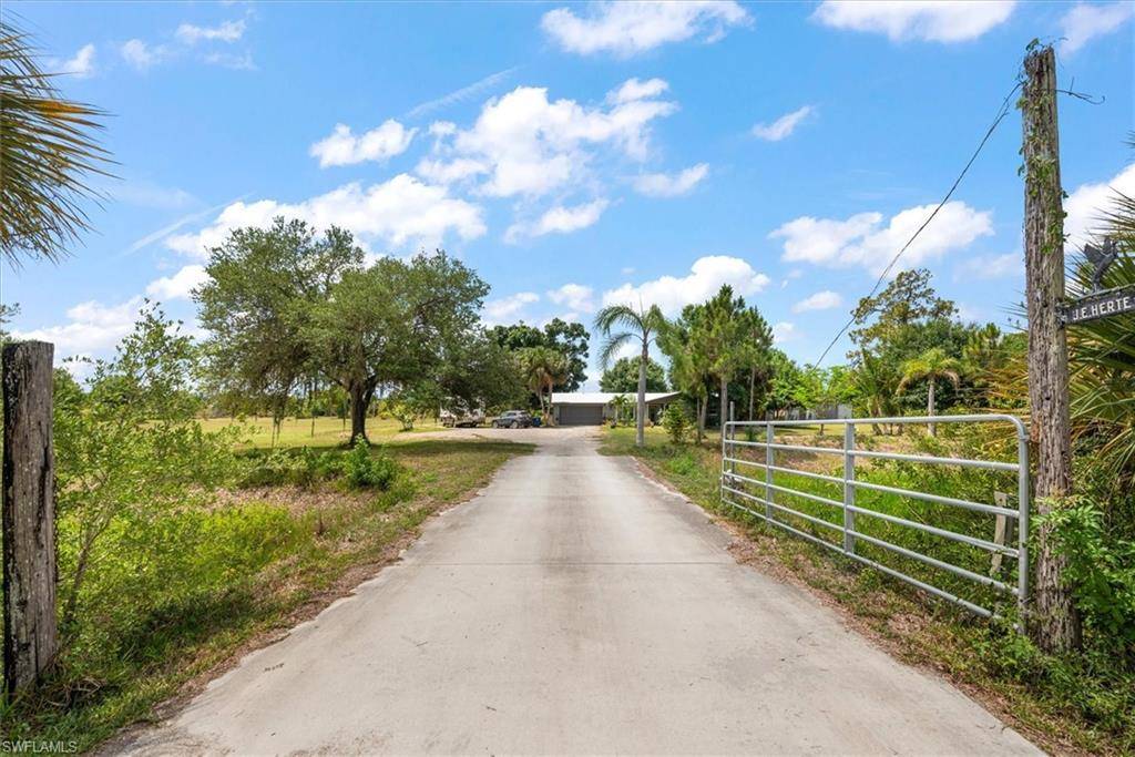 Fort Myers, FL 33913,13951 Rod And Gun Club RD