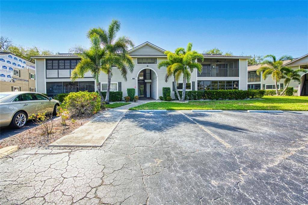 Fort Myers, FL 33919,8061 S Woods CIR #4