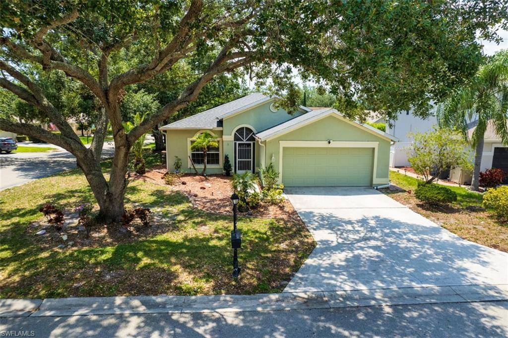 Fort Myers, FL 33967,9201 Middle Oak DR
