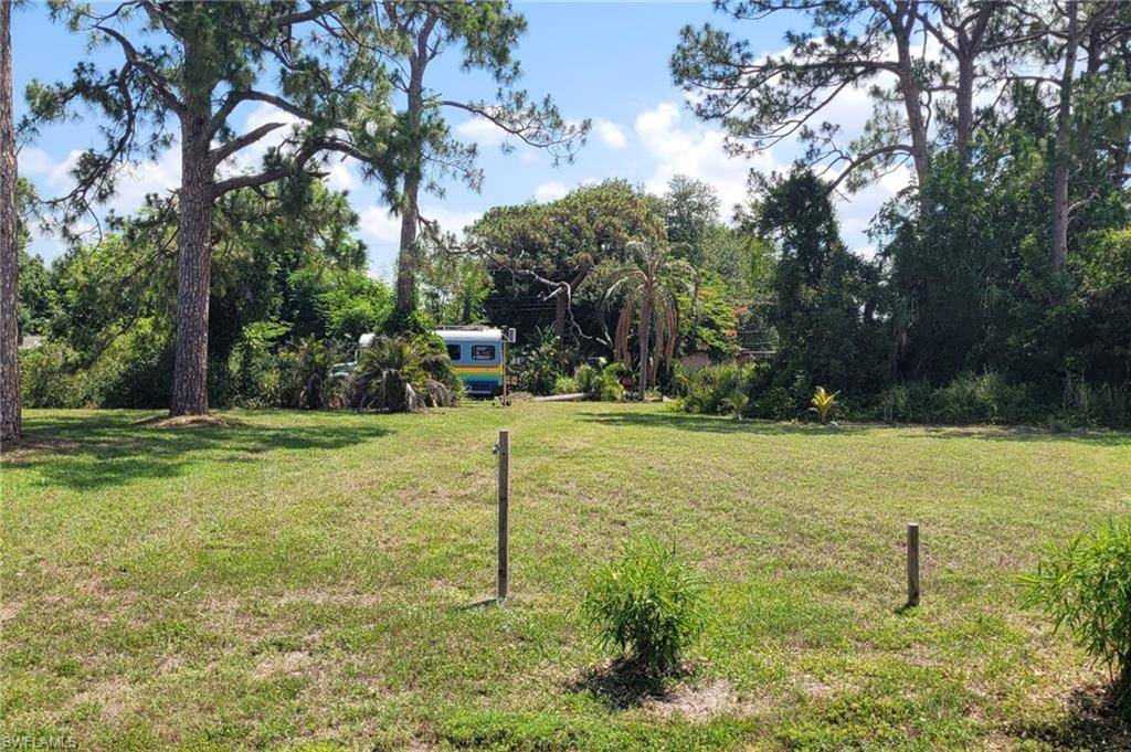 North Fort Myers, FL 33917,204 E Mariana AVE