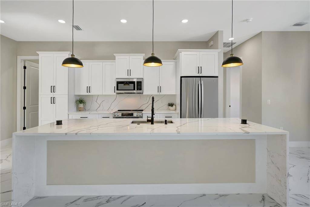 Rotonda West, FL 33947,212 Fairway RD