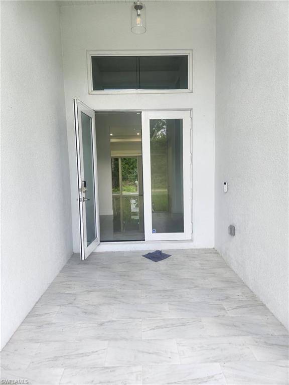 Lehigh Acres, FL 33974,521 Frank Jewett AVE S