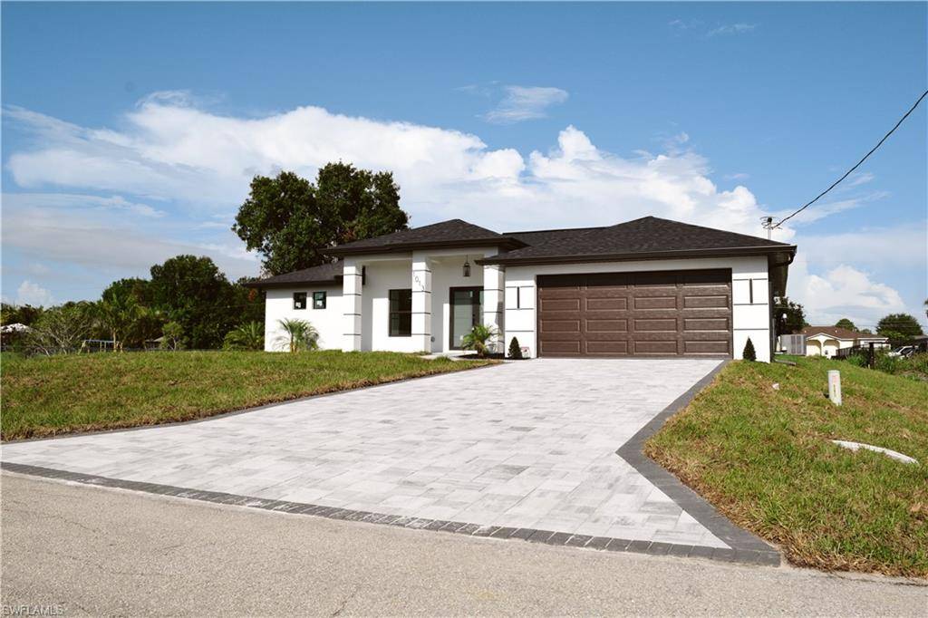Lehigh Acres, FL 33971,1013 Agnes AVE