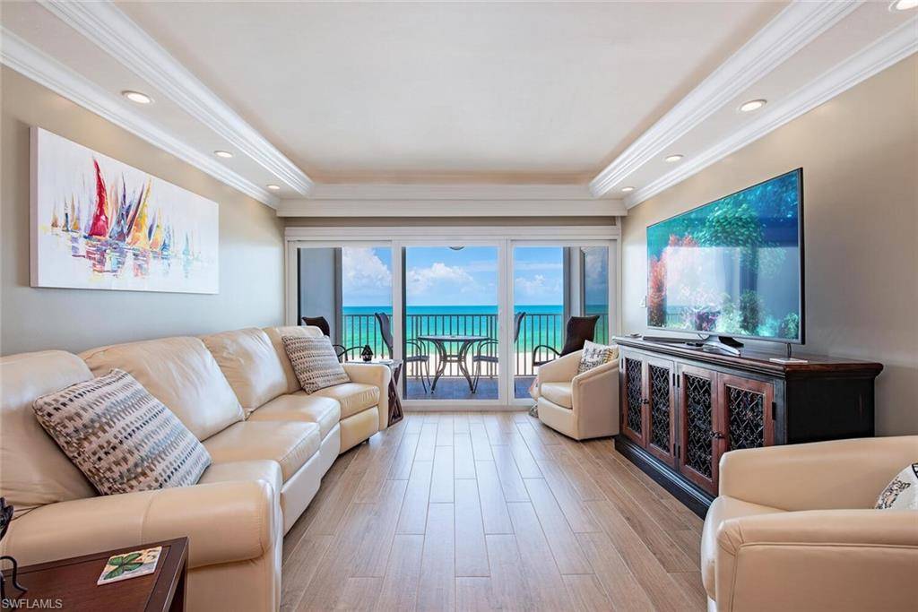 Naples, FL 34103,3443 Gulf Shore Blvd N #409