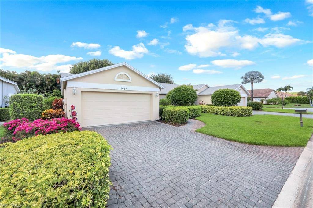 Bonita Springs, FL 34135,12664 Hunters Ridge DR