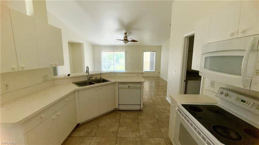 Lehigh Acres, FL 33971,5324 Beauty ST