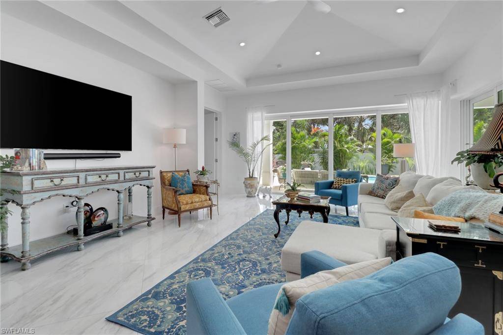 Naples, FL 34102,1262 10th ST N