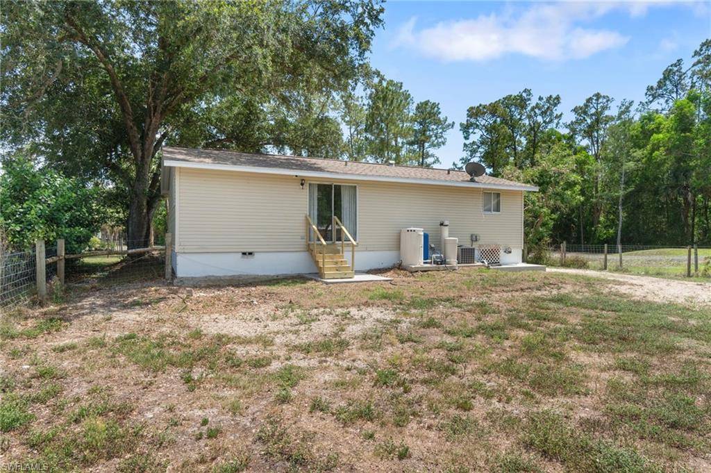 Naples, FL 34120,3321 Golden Gate BLVD E