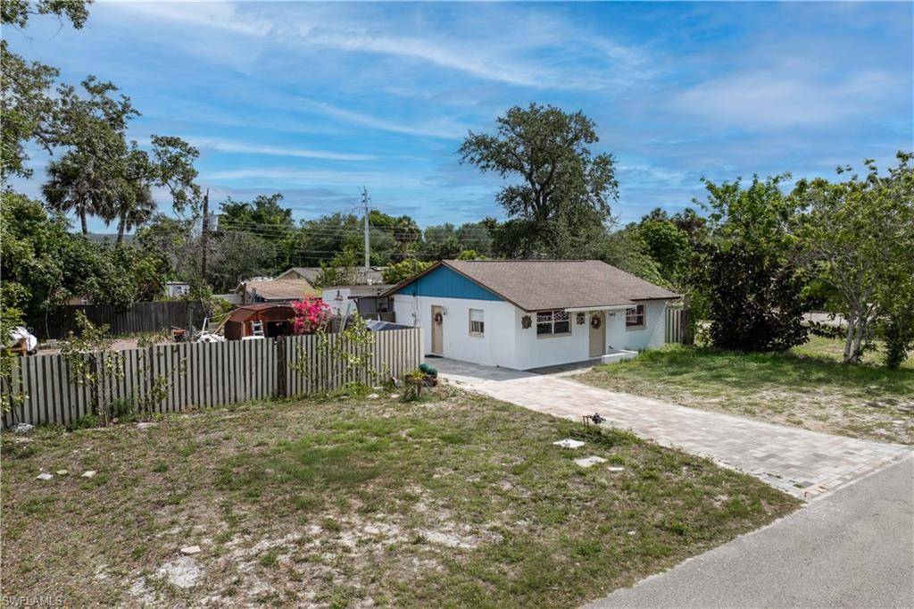 Bonita Springs, FL 34135,11607 McKenna AVE