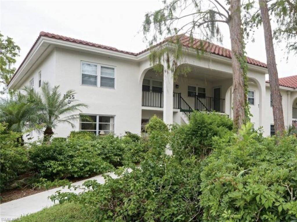 Naples, FL 34105,1055 Forest Lakes DR #D213