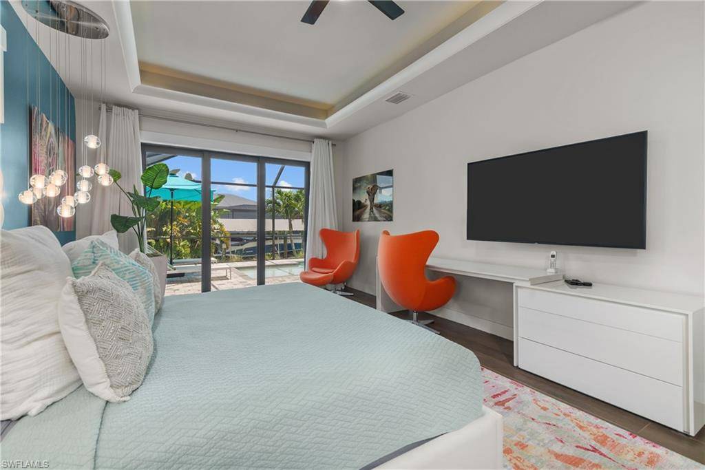 Cape Coral, FL 33904,5227 Tamiami CT
