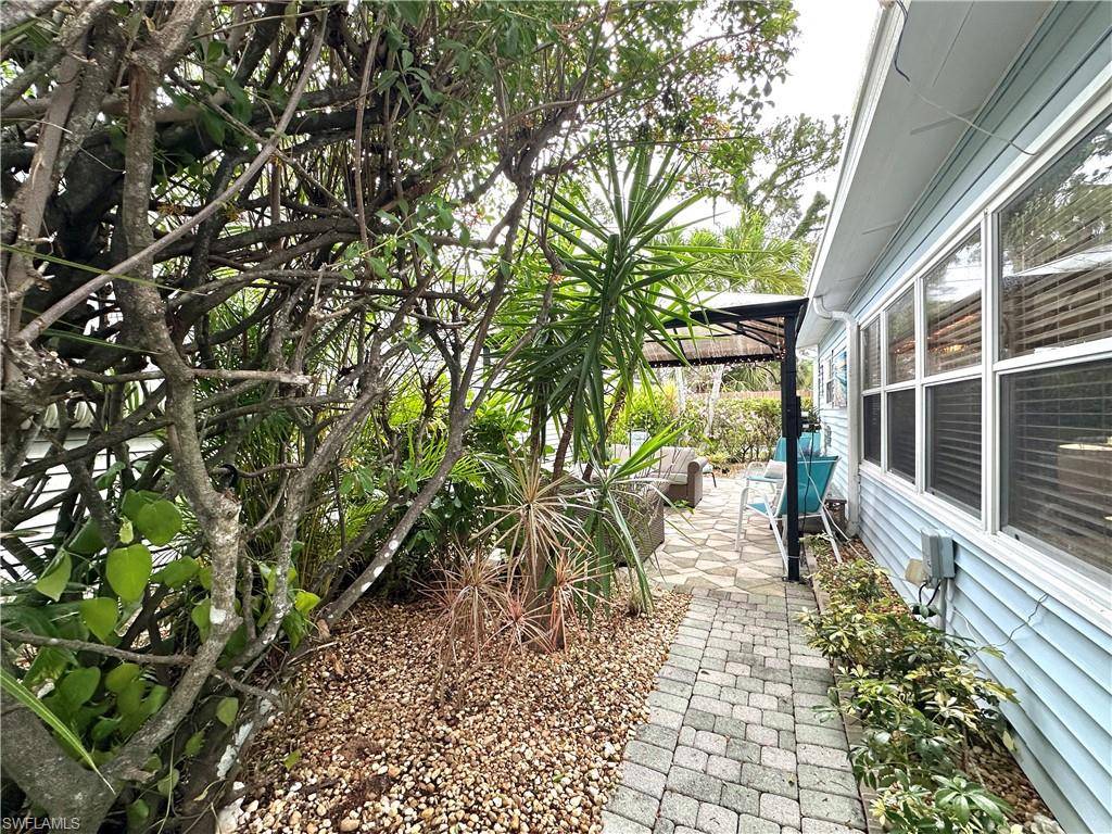 Estero, FL 33928,20181 Cumberland CT
